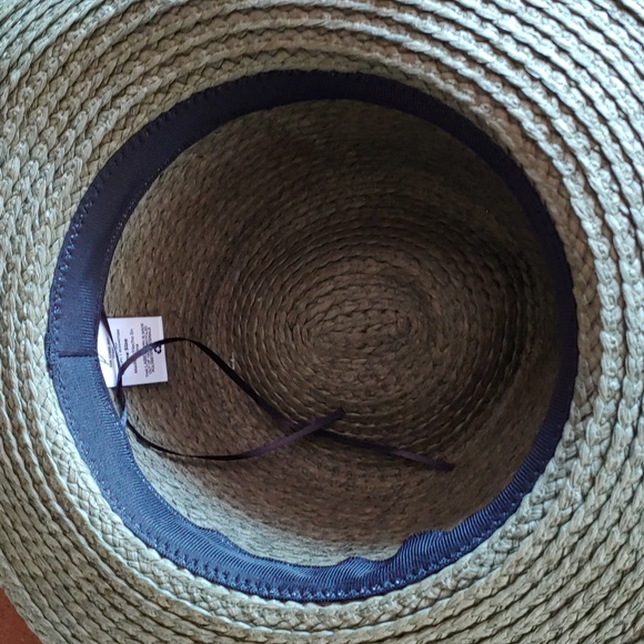 Fall Hat - Picture 2 of 3